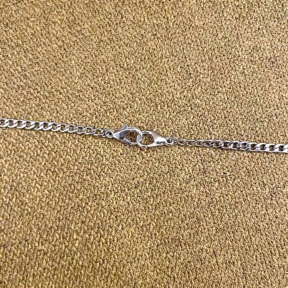 Silver Cuban Link Mask Chain Necklace (Unisex) - Picture 4 of 4